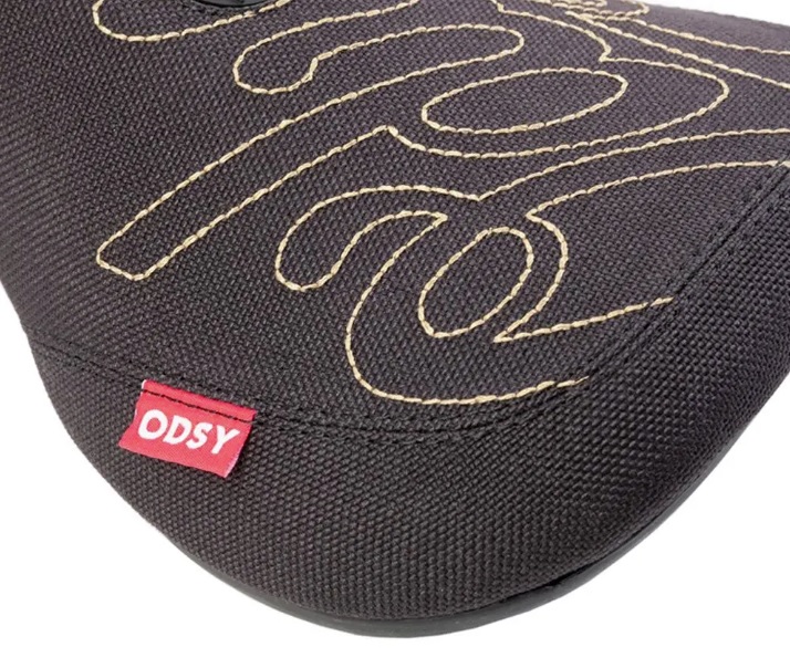 BANCO PIVOTAL ODYSSEY BIG STITCH (SLIM) PRETO / DOURADO — foto 2